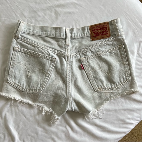 Levi’s jeans shorts 26 - Picture 3 of 5
